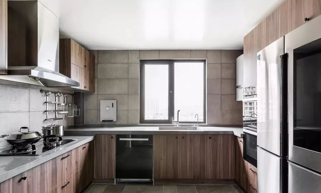 如何在厨房设计中选择与家庭装饰相匹配的木材板材 如何在厨房设计中选择与家庭装饰相匹配的木材板材