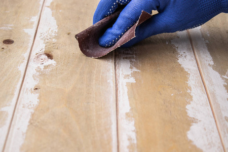 如何正确进行木材板材的表面磨砂处理 如何正确进行木材板材的表面磨砂处理