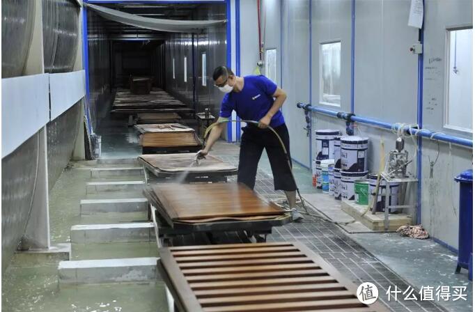 木材板材表面涂装时如何控制环境因素 木材板材表面涂装时如何控制环境因素