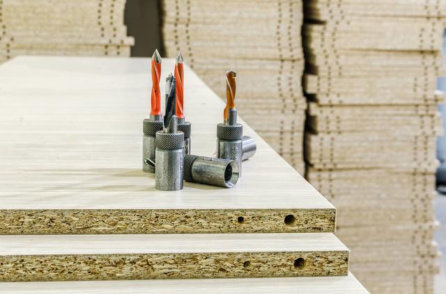 木材板材的不同处理方式对家具质量有何影响