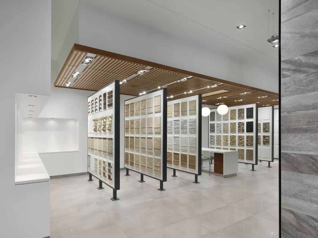 商业装修中如何通过木材板材增强品牌形象