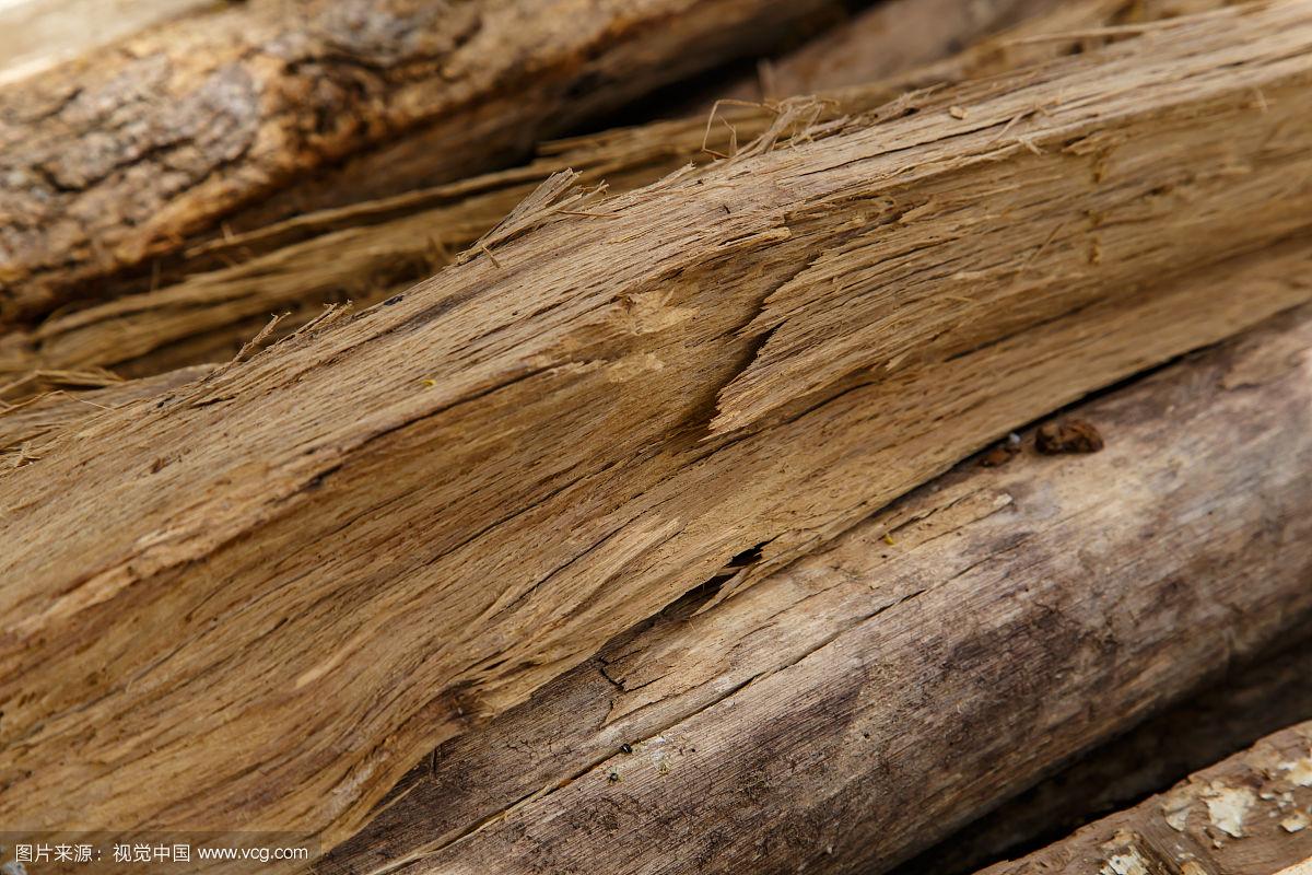 如何防止购买到有裂痕的木材