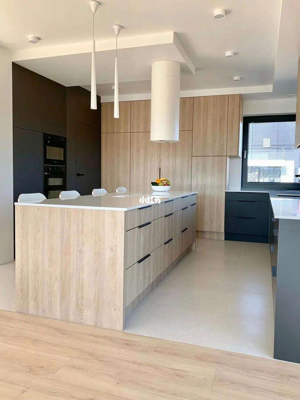 木材板材在厨房设计中的实用性如何体现