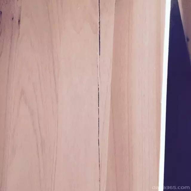 如何在清洁木材板材时避免划伤表面 如何在清洁木材板材时避免划伤表面