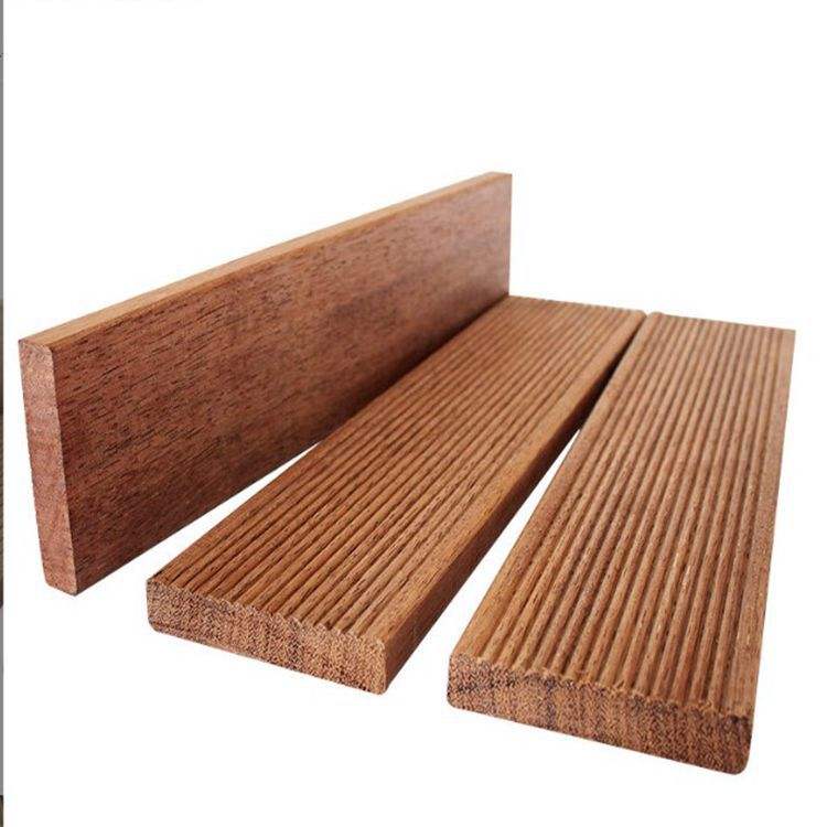 如何在户外空间中保养木材板材